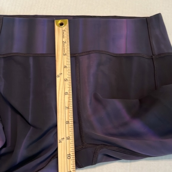 Lululemon In Movement Tight 25" *Spray Dye Everlux Lunar Purple Size 10 - Picture 6 of 16